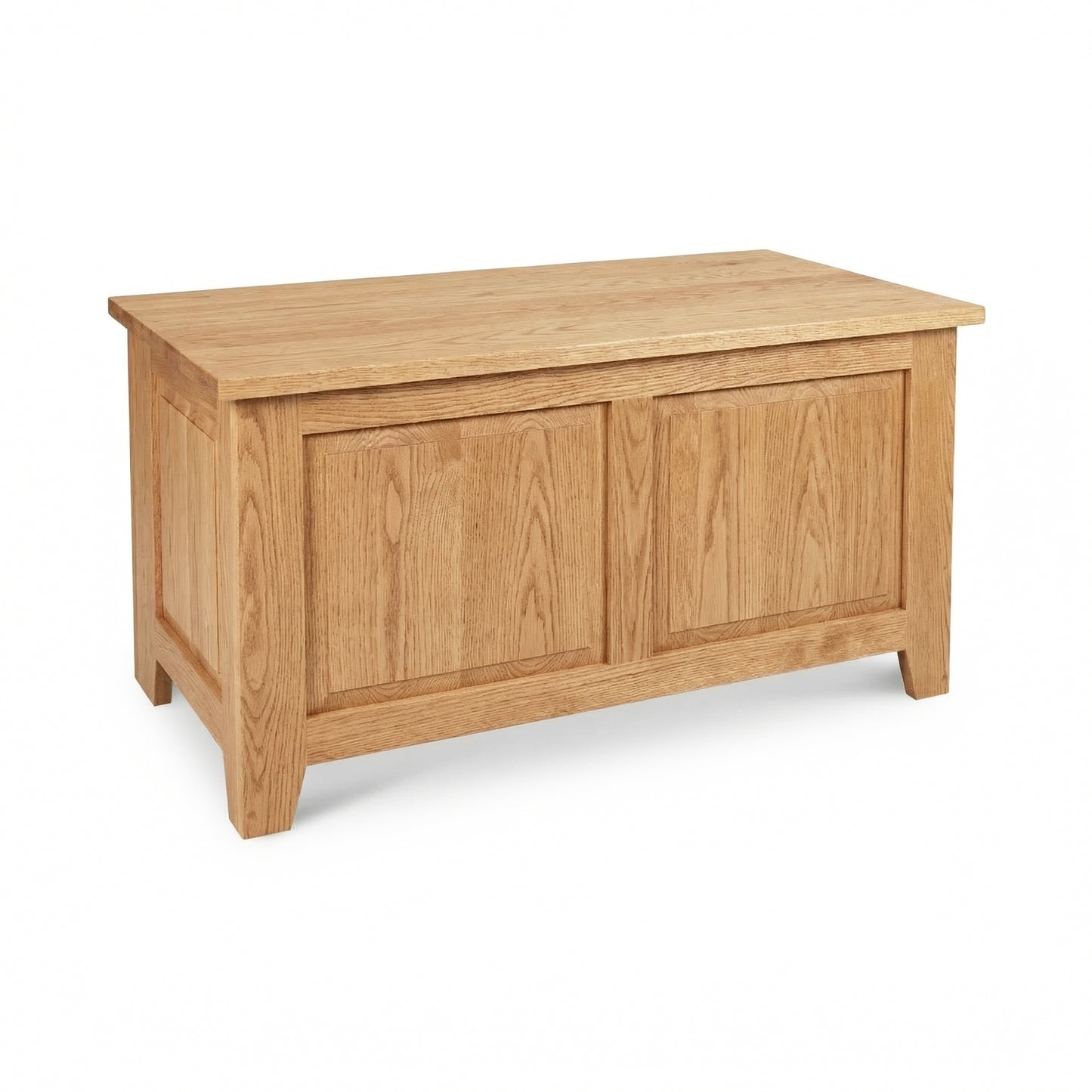 Lyndon Furniture American Country Blanket Box, handcrafted solid wood chest with classic detailing, perfect for blanket storage in any home.