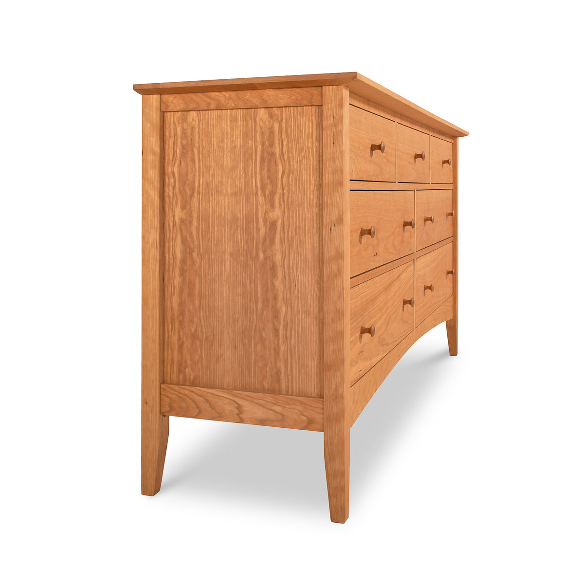 Maple Corner Woodworks American Shaker 7-Drawer Dresser in classic Vermont style, featuring smooth lines and signature tapered legs.