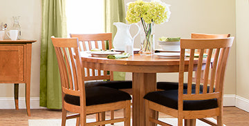 Single-Leg Round Pedestal Dining Furniture Set