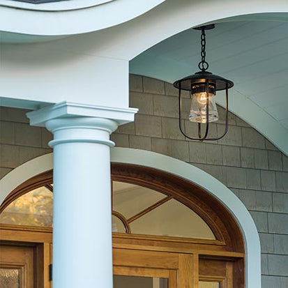 Outdoor Chandeliers & Pendants